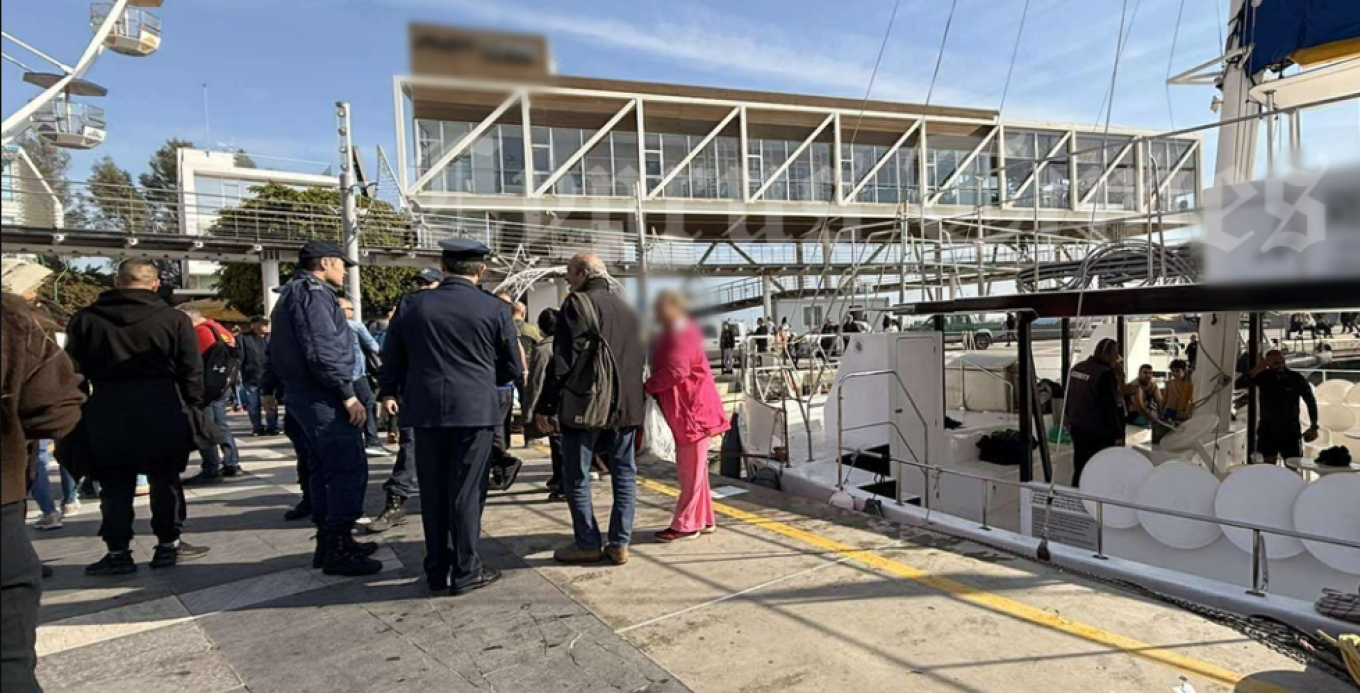 Θεοφάνια στην Λεμεσό: Βούτηξε, πήρε τον σταυρό και…έφυγε!
