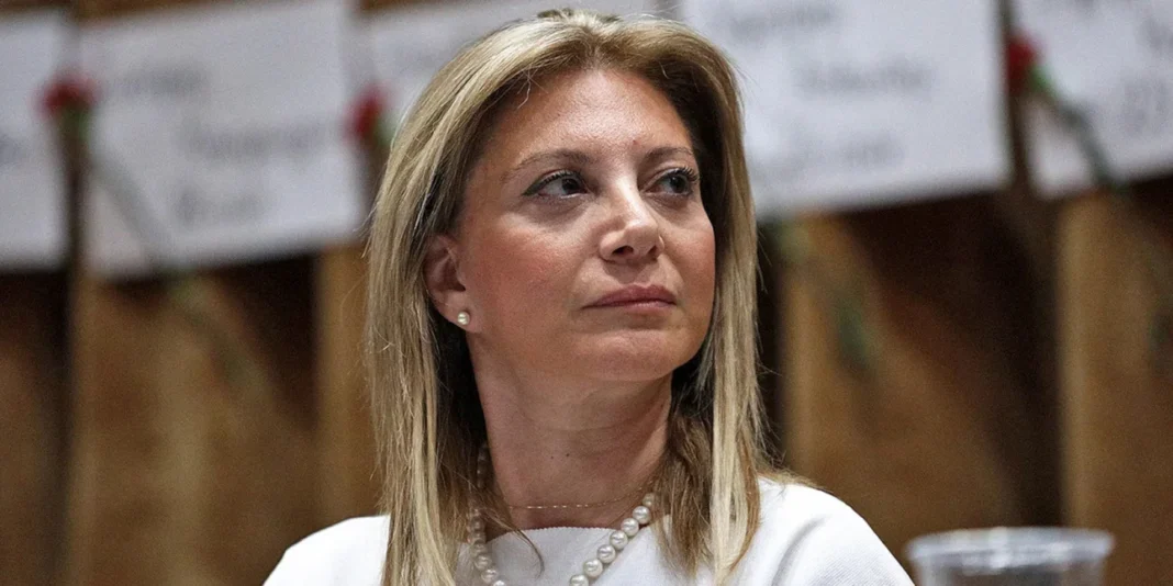 Καρυστιανού: Θέμα διαβούλευσης οι αμβλώσεις -Μαρινάκης: Λυμένο το θέμα, φοβερό ότι αυτό ακούγεται από μια γιατρό