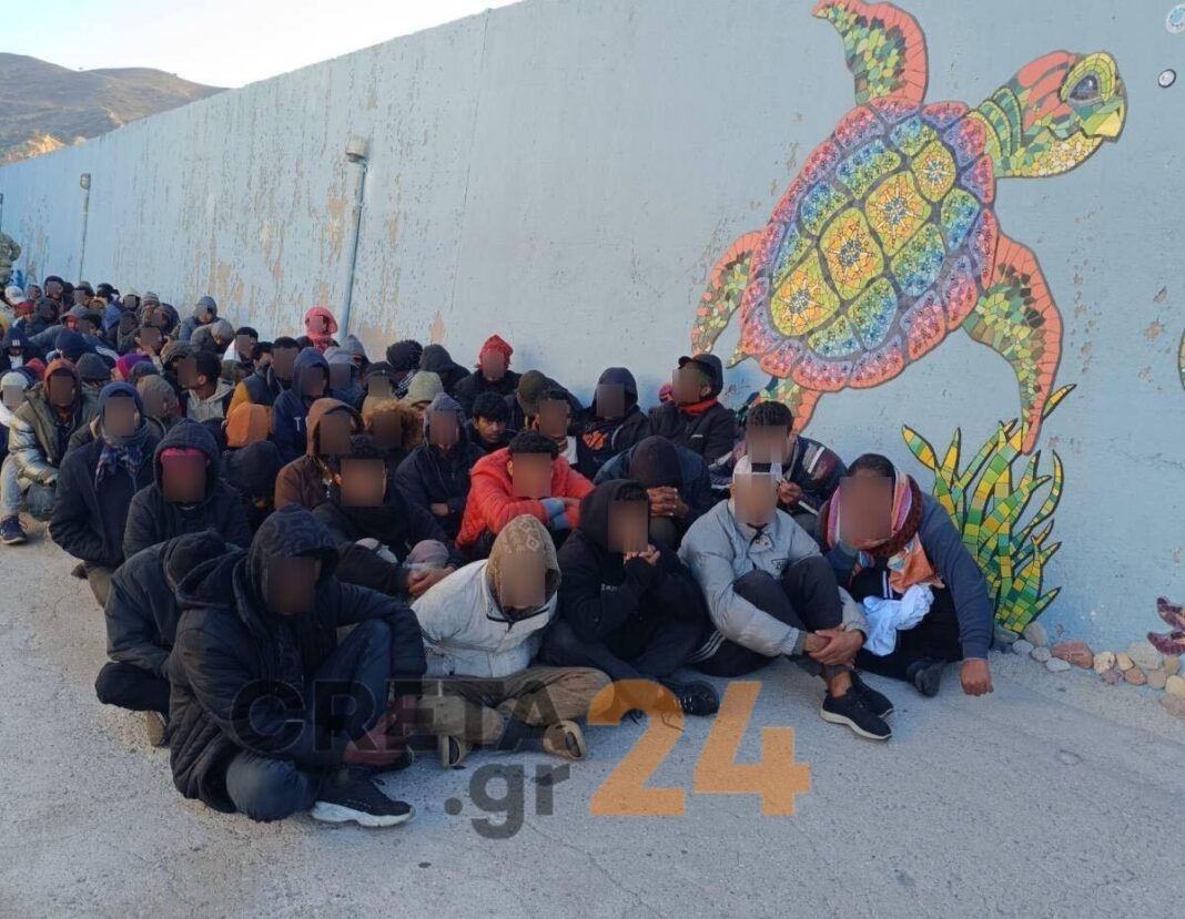 «Η Κρήτη έχει μετατραπεί σε σταθερό προορισμό αποβίβασης μεταναστών»