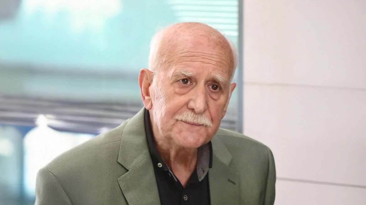 Πέθανε ο Γιώργος Παπαδάκης έπειτα από οξύ έμφραγμα