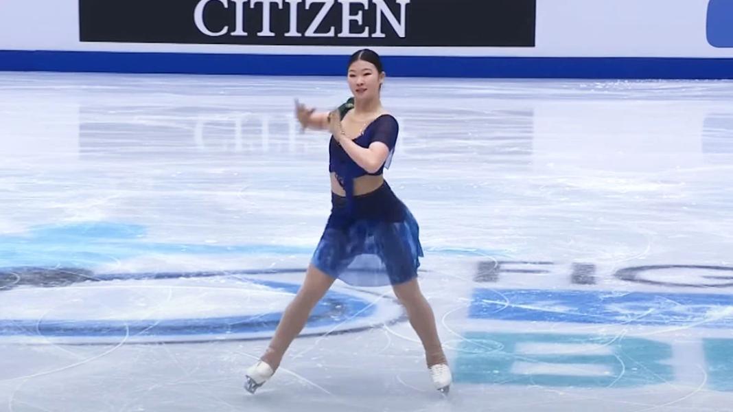 Κινέζα αθλήτρια χορεύει το «Αστερομάτα» της Κλαυδίας σε αγώνα καλλιτεχνικού πατινάζ – Δείτε βίντεο