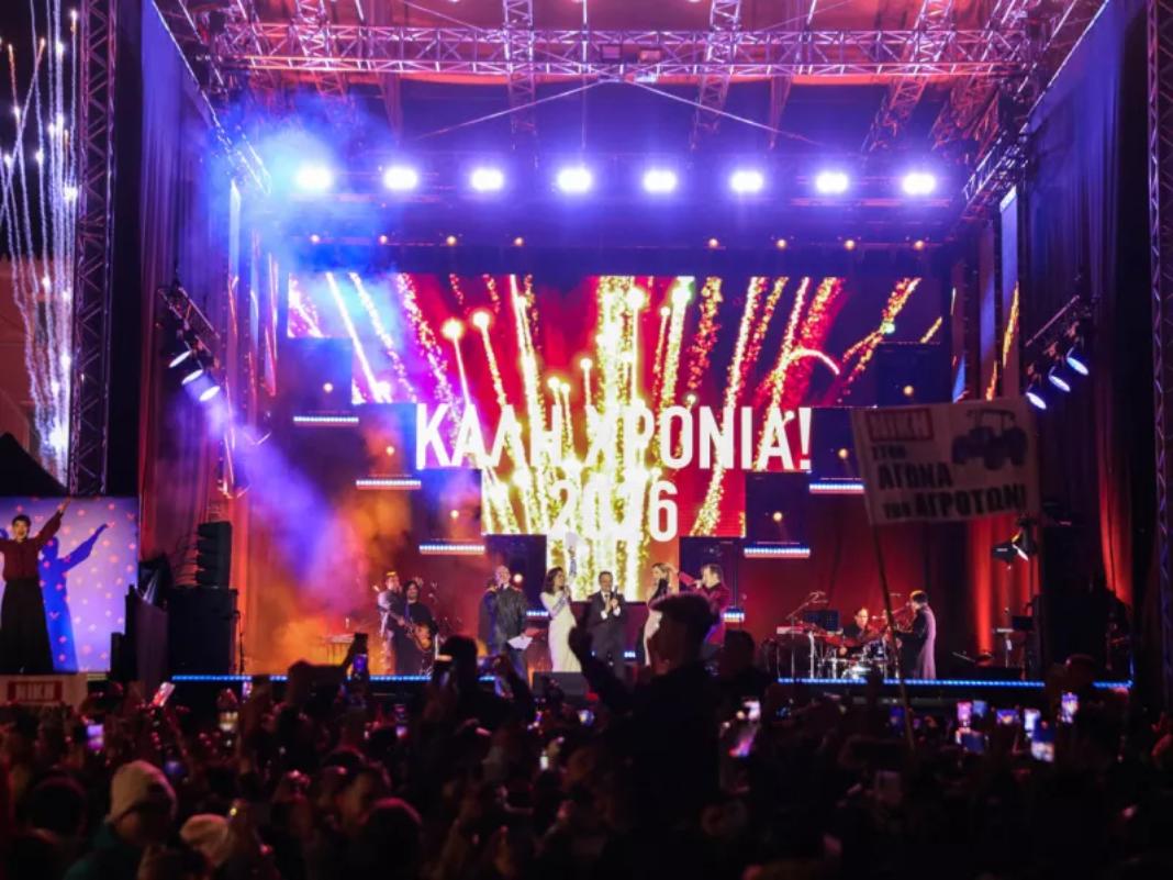 Με μουσική, drone show και… αθόρυβα πυροτεχνήματα η Αθήνα υποδέχθηκε το 2026