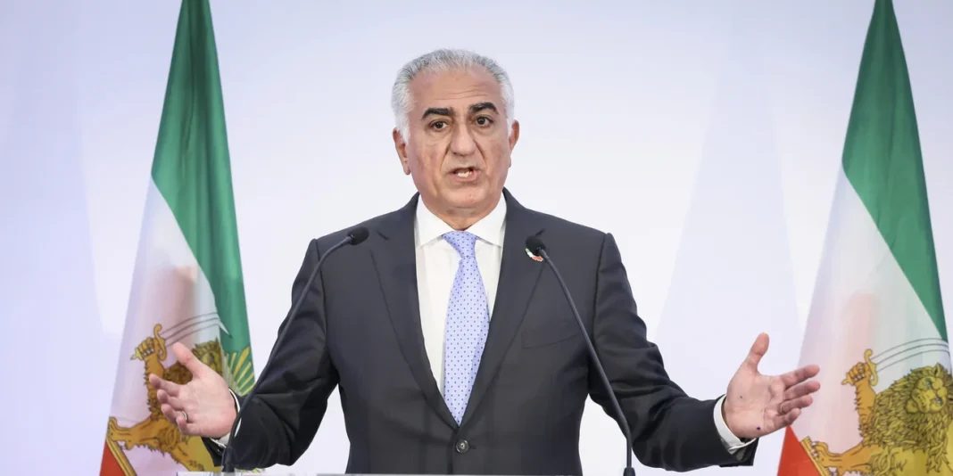 Ρεζά Παχλαβί: Είμαι έτοιμος να επιστρέψω λέει ο εξόριστος γιος του Σάχη -Η «κόκκινη γραμμή» των Φρουρών της Επανάστασης