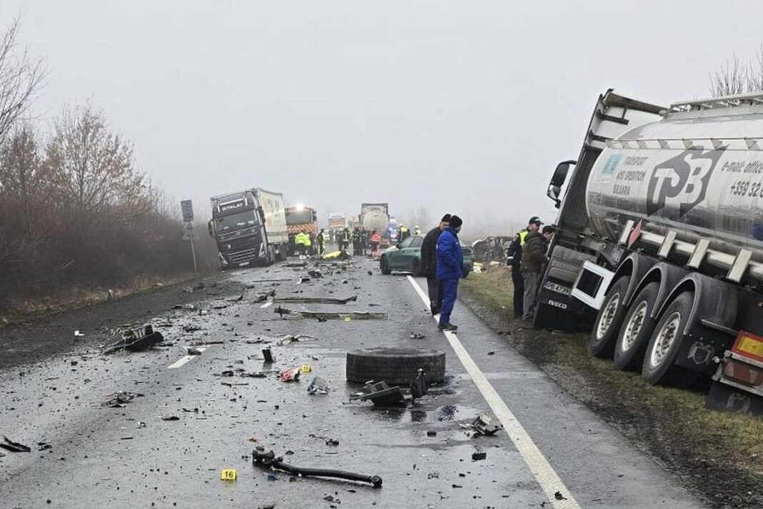 Επτά νεκροί οπαδοί του ΠΑΟΚ σε δυστύχημα στη Ρουμανία: “Δεν υπάρχει κίνδυνος για τη ζωή κανενός”, τόνισε ο Άδωνις Γεωργιάδης για τους τραυματίες