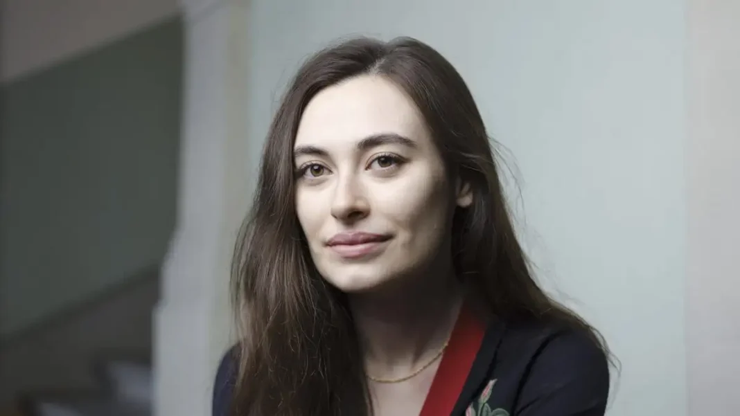 Βαρύ πρόστιμο στην πολιτικό από την Ελβετία που χρησιμοποίησε εικόνα της Παναγίας ως στόχο σκοποβολής