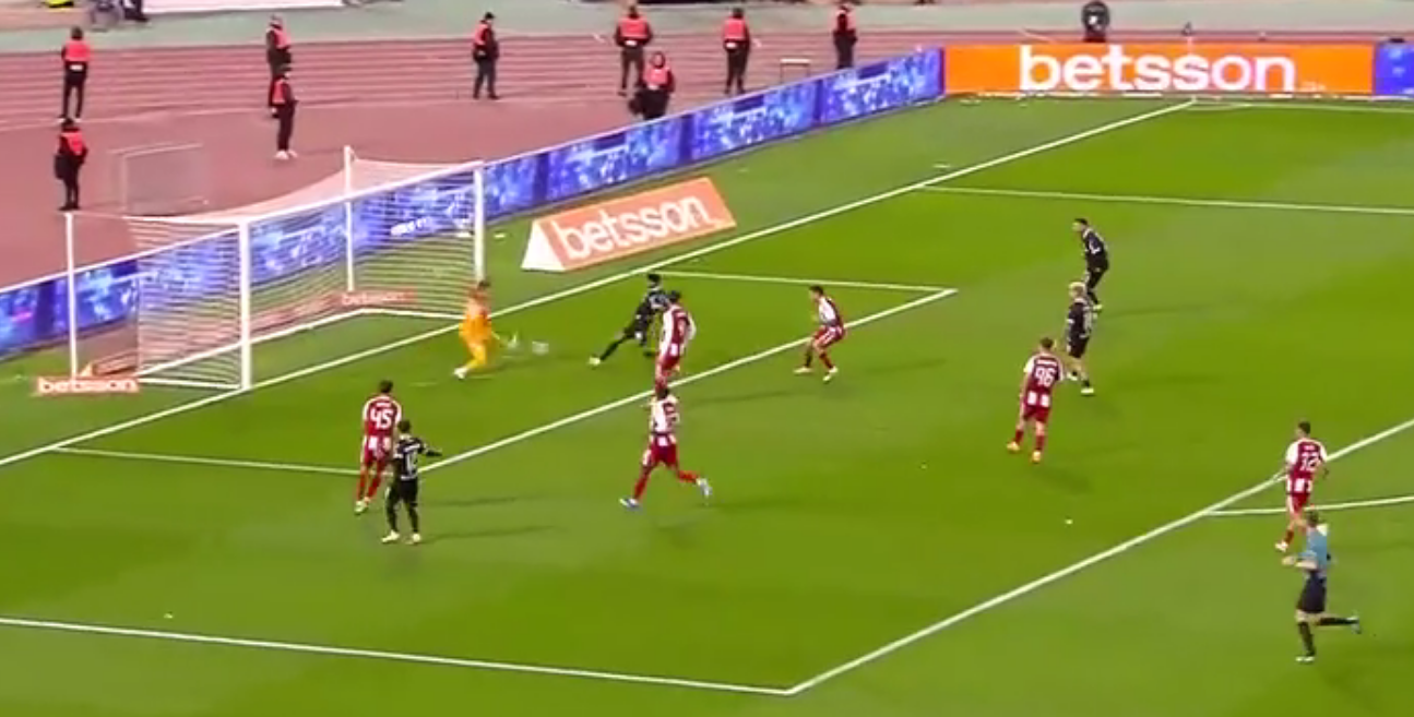 Ολυμπιακός – ΟΦΗ: Η τεράστια επέμβαση του Τζολάκη σε εξ επαφής πλασέ του Σαλσέδο