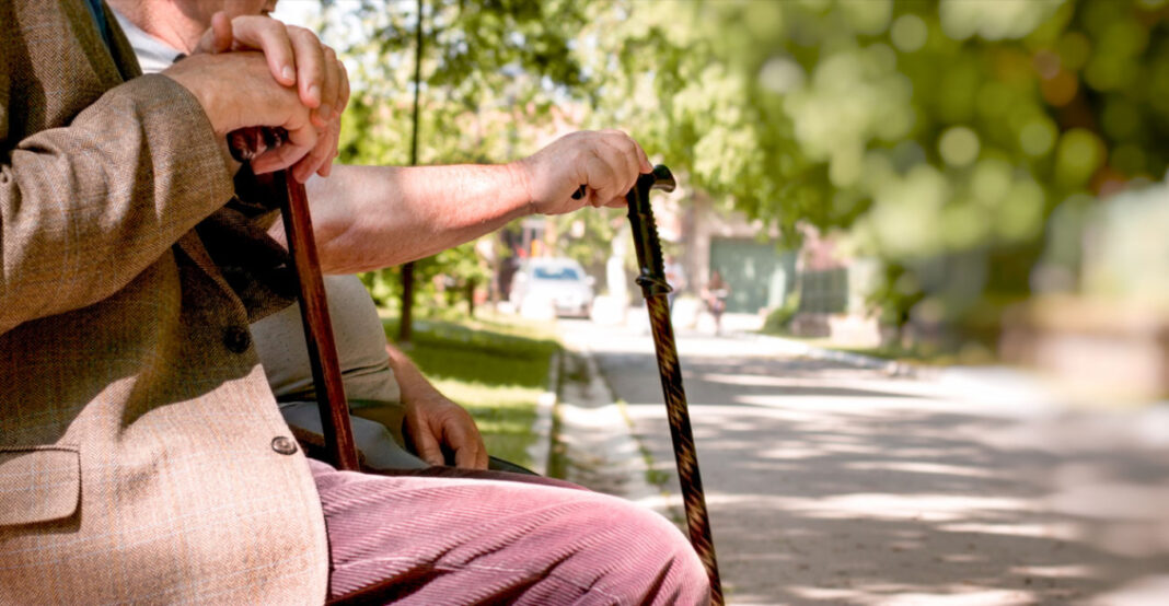 Ρεκόρ αιτήσεων συνταξιοδότησης το 2025: Ιανουάριο, Ιούλιο και Σεπτέμβριο έγιναν οι περισσότερες