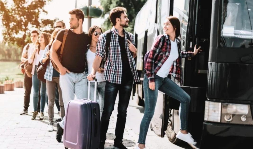 H Ευρωπαϊκή Επιτροπή ανοίγει τα σύνορα: Δωρεάν ταξίδια για χιλιάδες 18χρονους