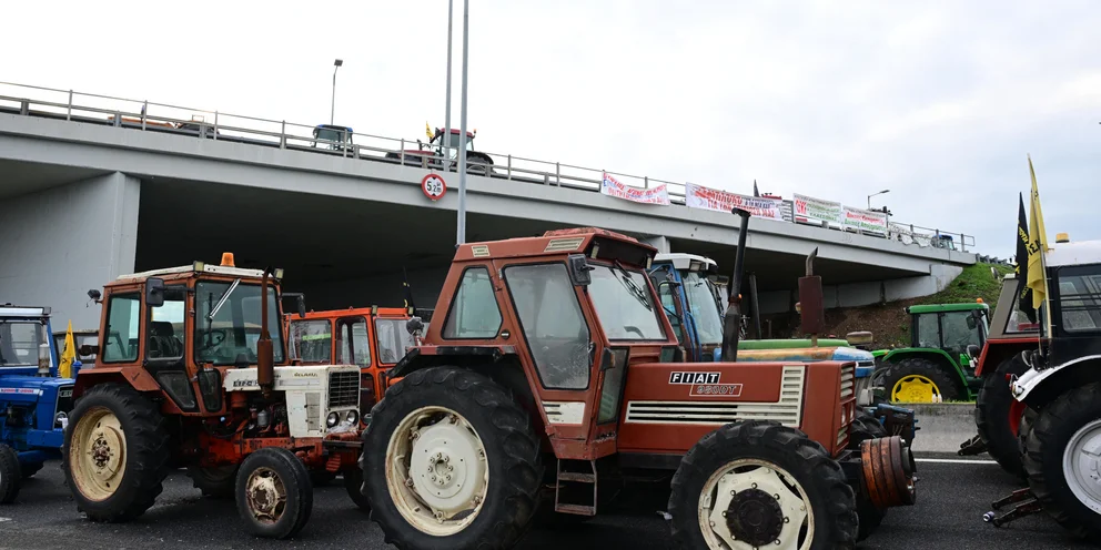 Αγρότες: «Ναι» στην πρόσκληση για συνάντηση με τον πρωθυπουργό την Τρίτη