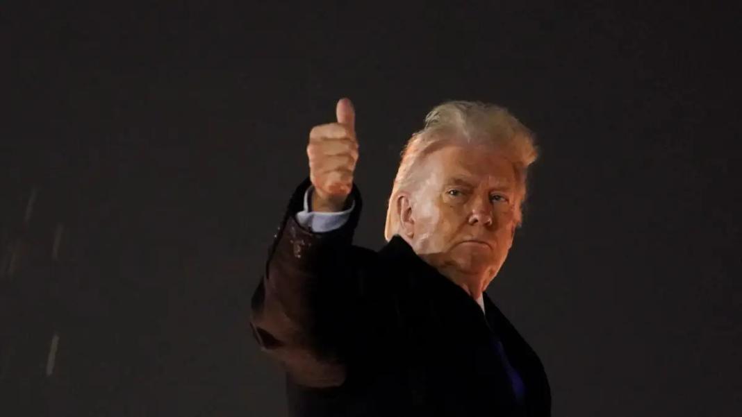 Ο Τραμπ εξετάζει στρατιωτικό «χτύπημα» στο Ιράν και ο Πεζεσκιάν κατηγορεί ΗΠΑ και Ισραήλ ότι «υποκινούν τους ταραξίες»