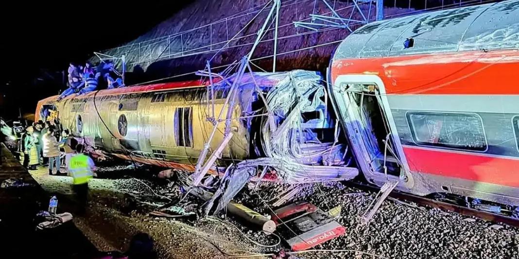 Σιδηροδρομική τραγωδία Ισπανία: Πως έγινε το δυστύχημα με 24 νεκρούς και δεκάδες τραυματίες (Βίντεο)