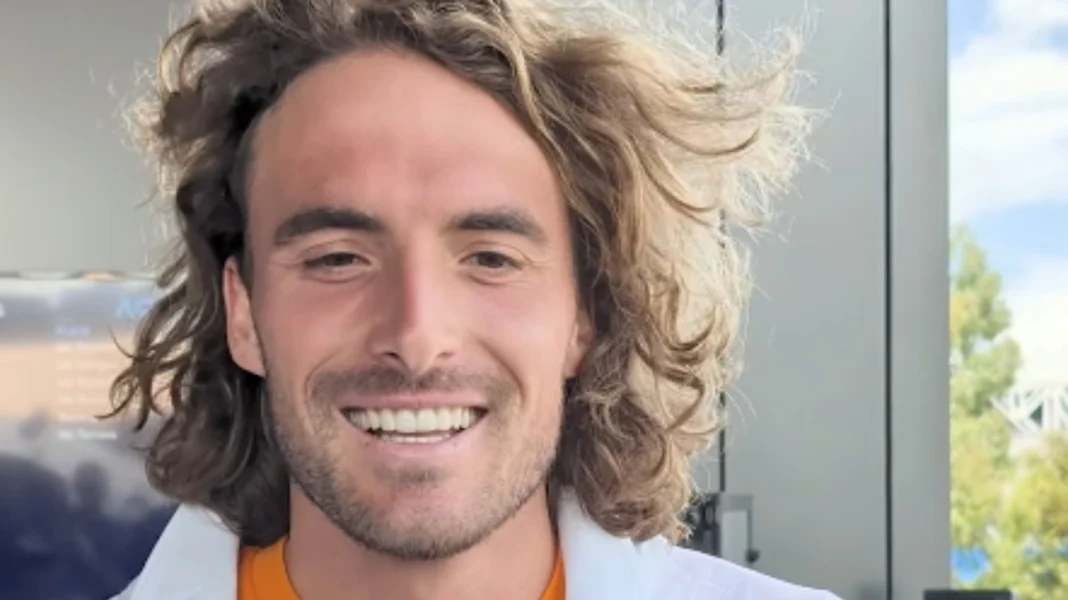 To μουσικό challenge του χαμογελαστού Τσιτσιπά πριν την πρεμιέρα του στο Australian Open