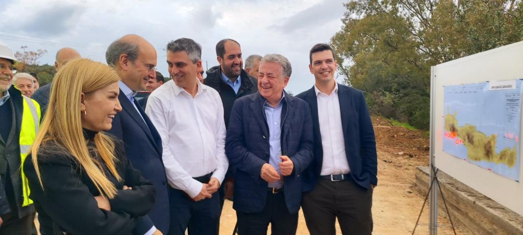Αυτοψία Χατζηδάκη και ηγεσίας του Υπουργείου Υποδομών στο εργοτάξιο του ΒΟΑΚ στα Χανιά – Φωτογραφίες