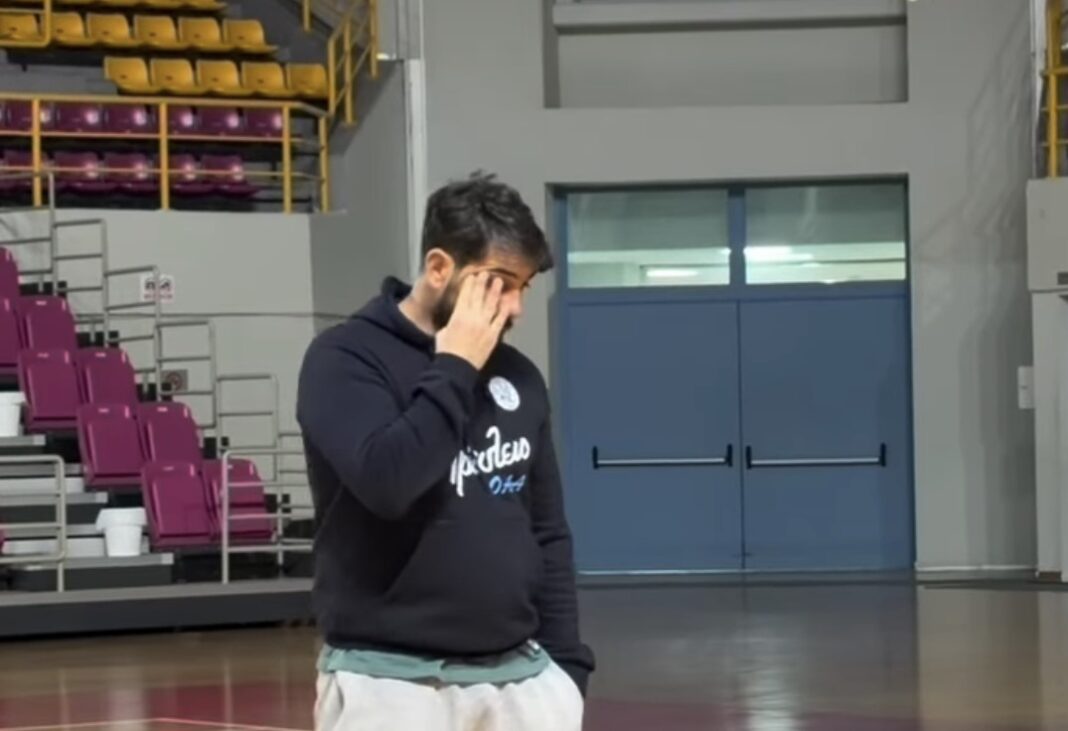 «Λύγισε» ο Αλέξανδρος Πετράκης στην τελευταία προπόνηση με το Ηράκλειο (βίντεο)
