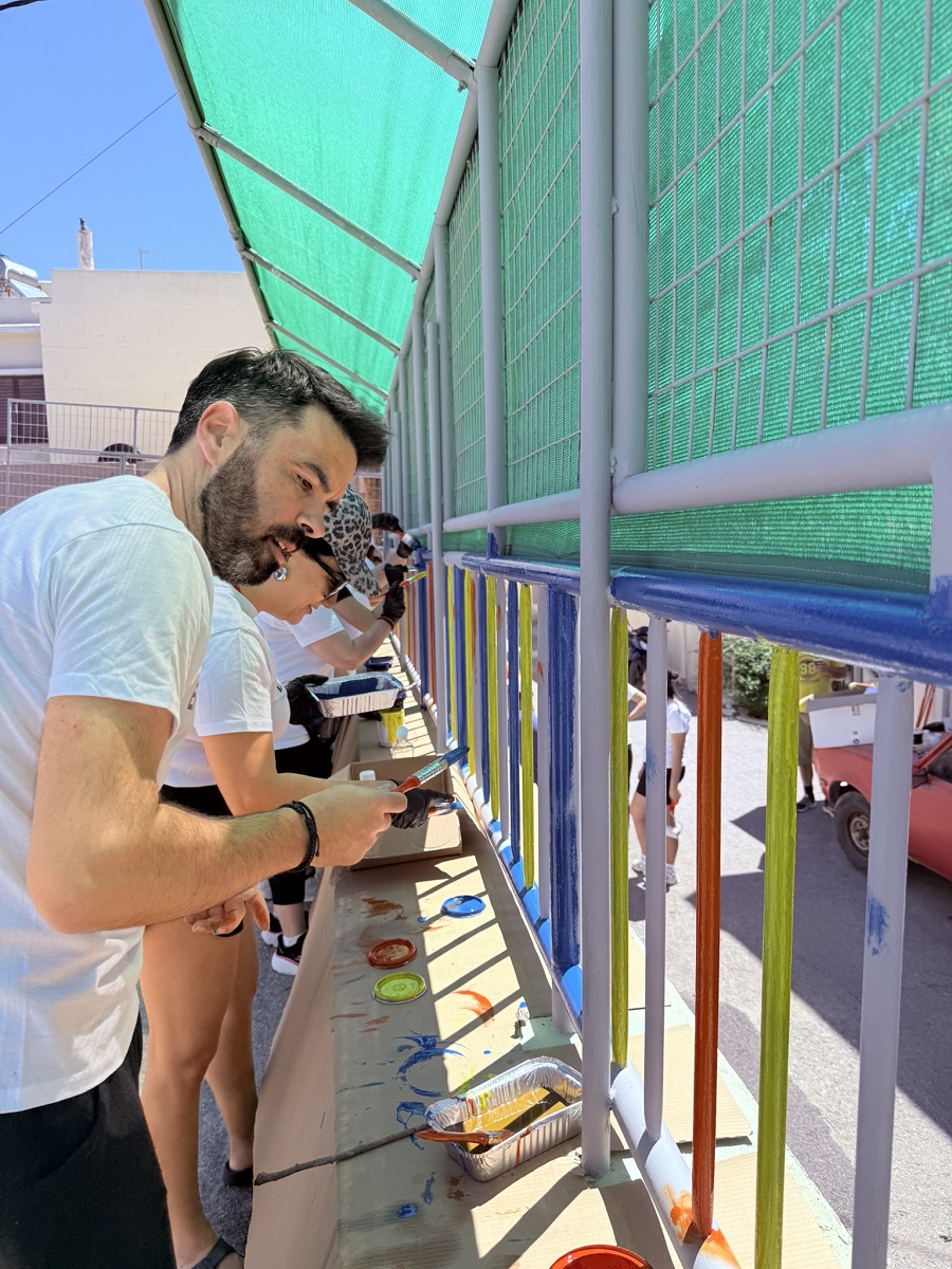 Το «Εργο-τάξη-ο» ταξίδεψε στη Σητεία: Εθελοντές της Χαλκιαδάκης Α.Ε. ανανέωσαν το Δημοτικό Σχολείο Πισκοκεφάλου!