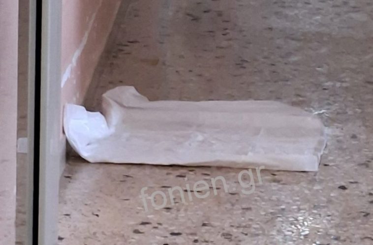 Κρήτη: Καταγγελίες για ούρα και κόπρανα σε θεραπευτήριο με 77 περιθαλπόμενους – Εικόνες που προκαλούν ανησυχία 3 Κρήτη: Καταγγελίες για ούρα και κόπρανα σε θεραπευτήριο με 77 περιθαλπόμενους – Εικόνες που προκαλούν ανησυχία
